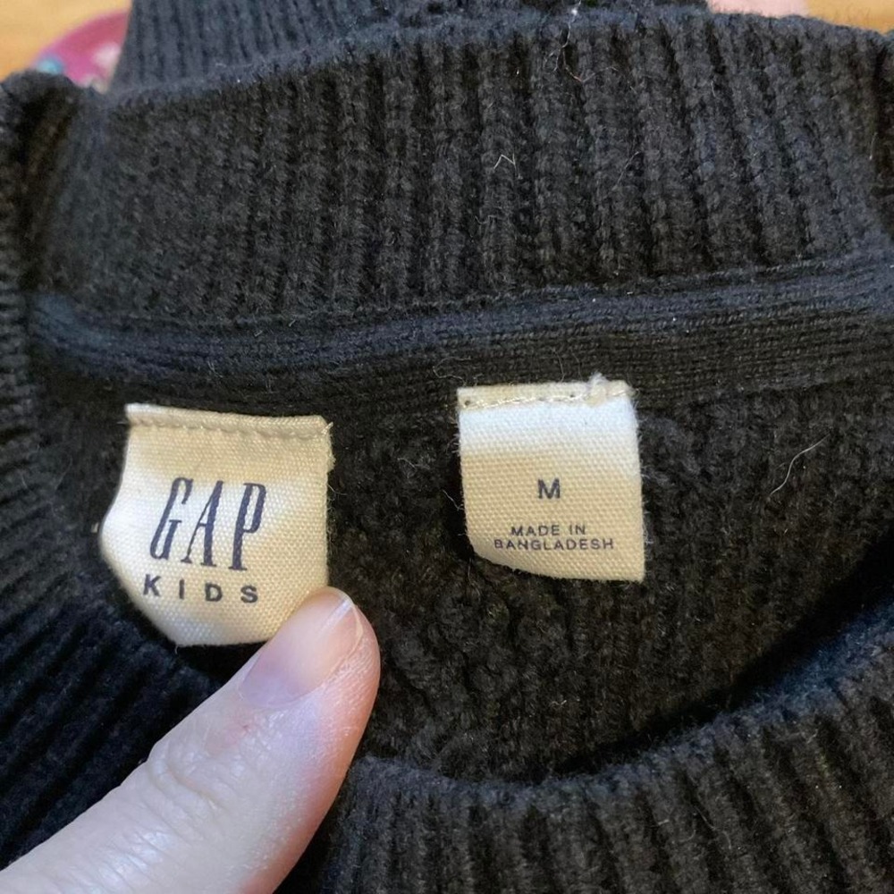 Black cable knit sweater - Picture 3 of 3